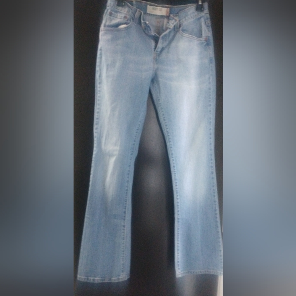Levi's 515 Boot Cut Size 4M